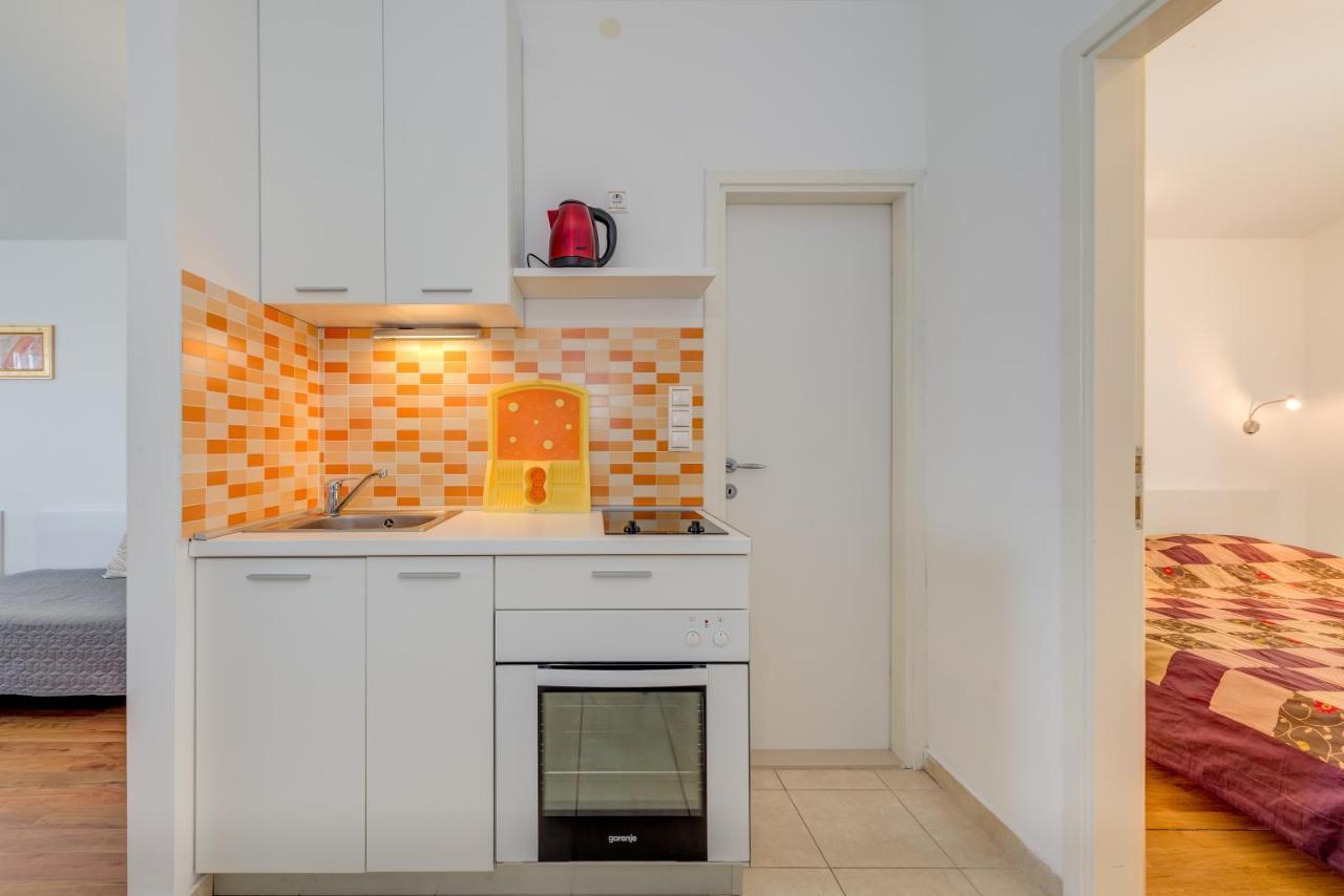 Pikolo Apartments Omis Tice Dış mekan fotoğraf