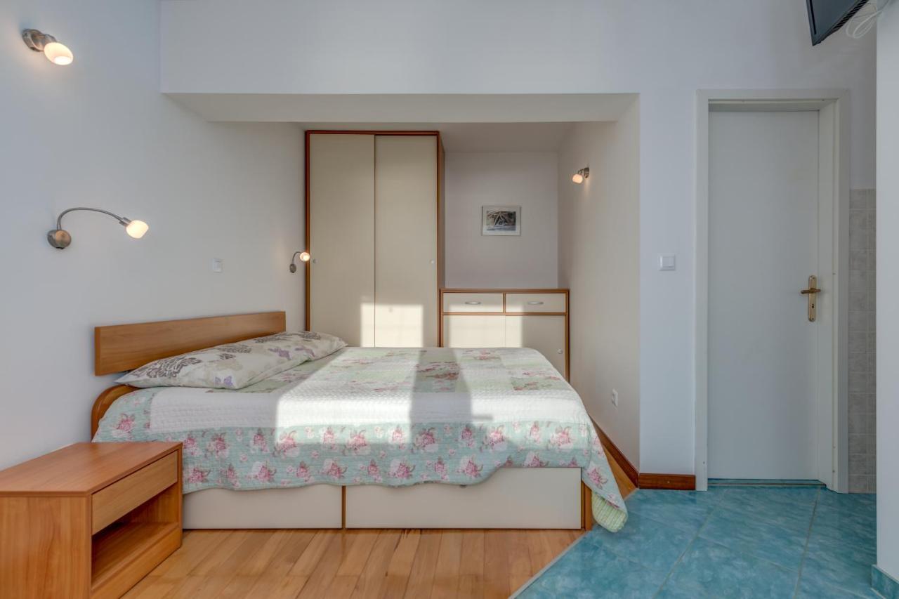 Pikolo Apartments Omis Tice Dış mekan fotoğraf
