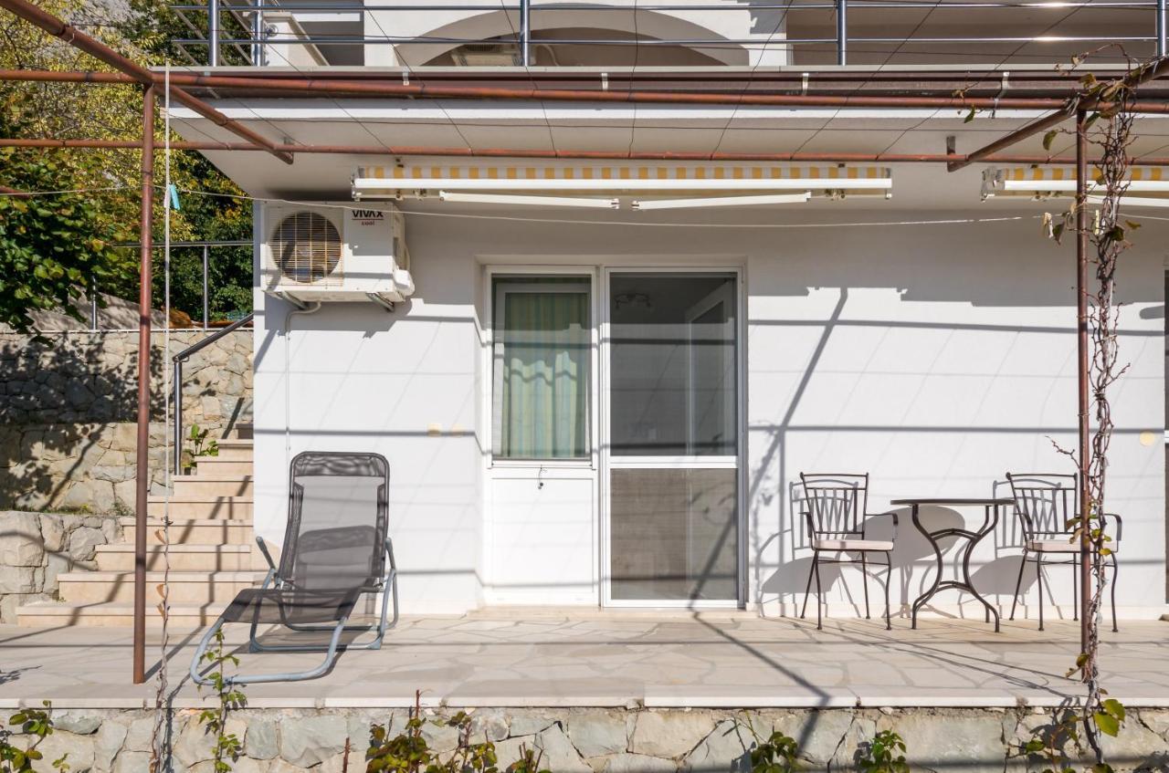Pikolo Apartments Omis Tice Dış mekan fotoğraf