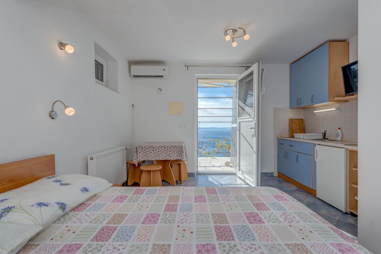 Pikolo Apartments Omis Tice Dış mekan fotoğraf