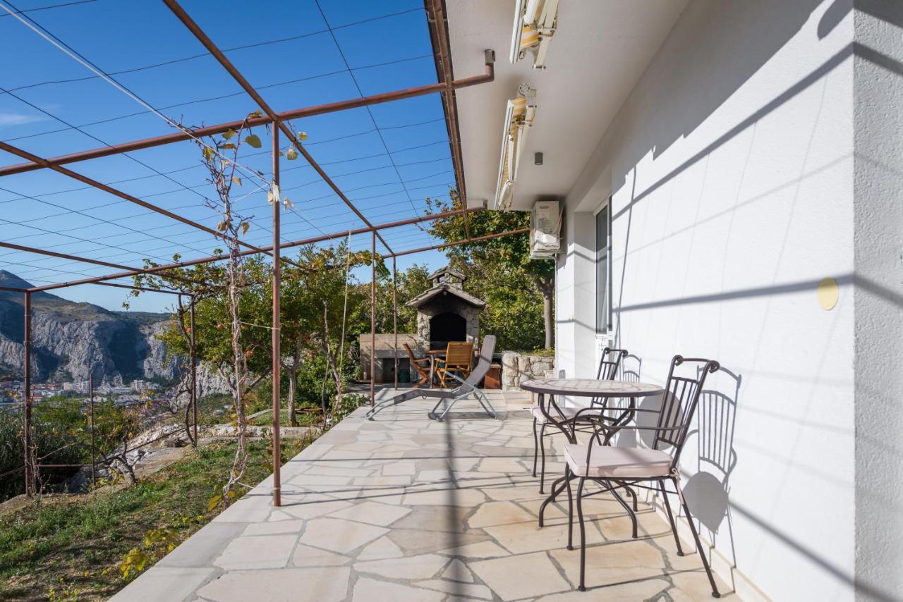 Pikolo Apartments Omis Tice Dış mekan fotoğraf