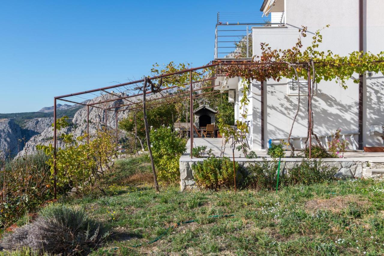 Pikolo Apartments Omis Tice Dış mekan fotoğraf